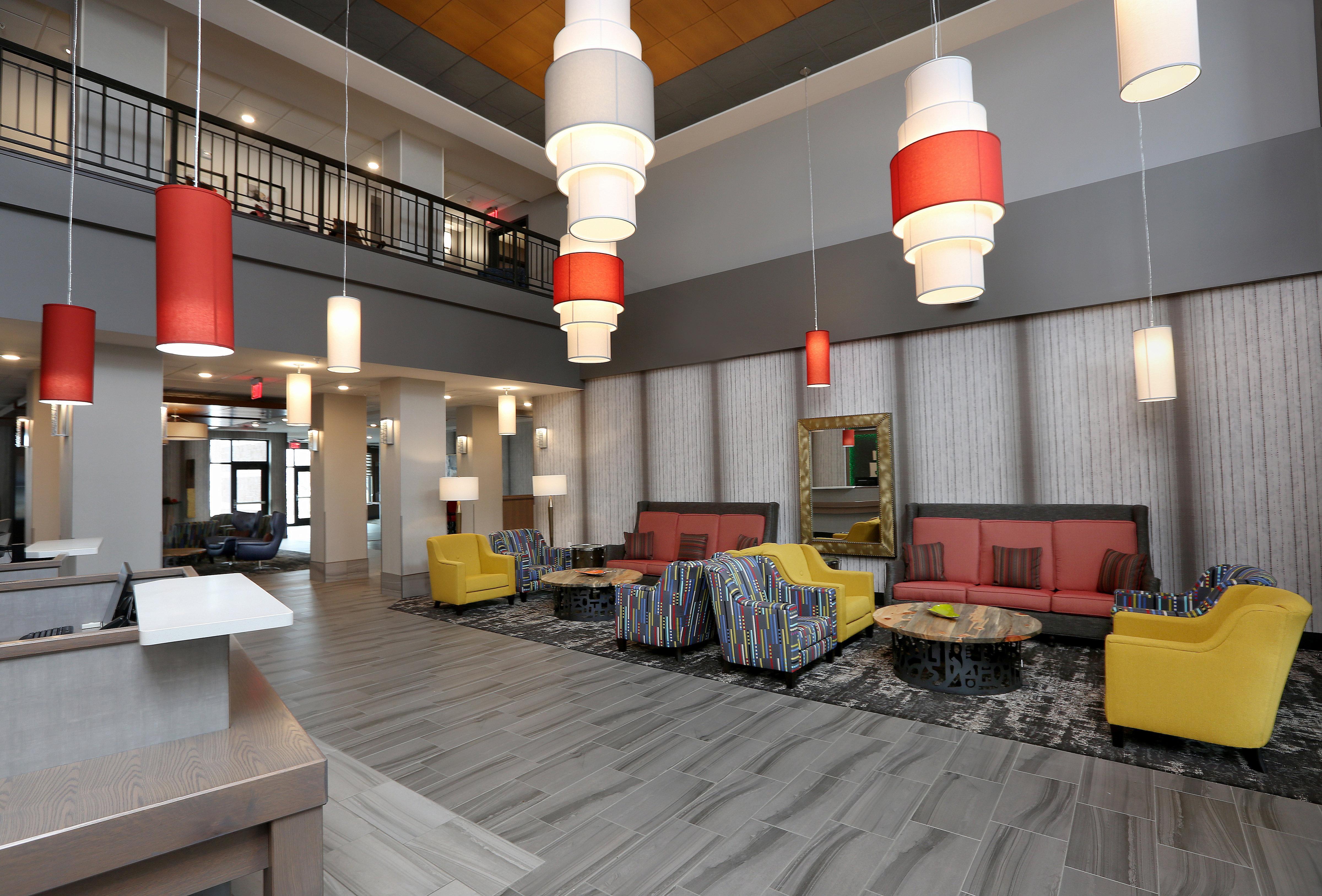 Holiday Inn & Suites Sioux Falls - Airport By Ihg Esterno foto