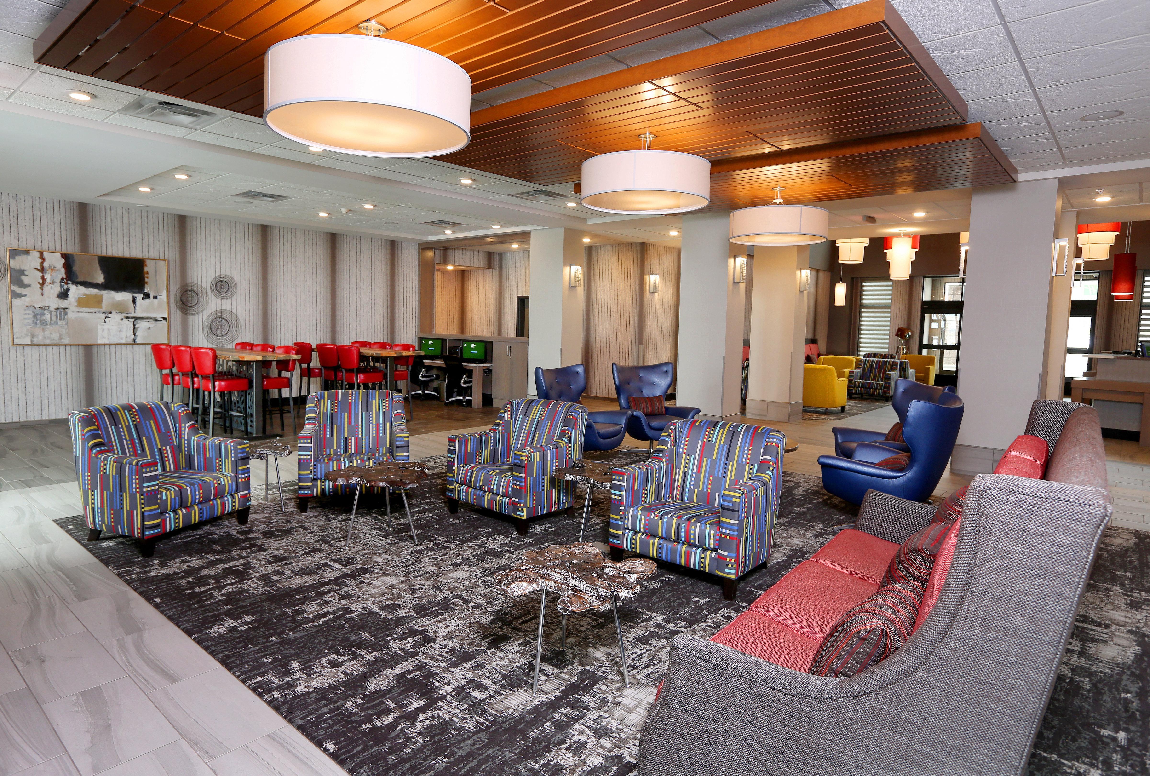 Holiday Inn & Suites Sioux Falls - Airport By Ihg Esterno foto